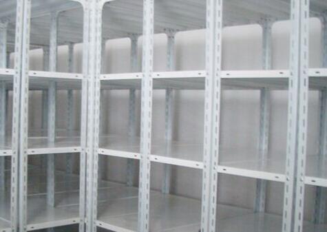 貨架應該怎么樣做好日程保養(yǎng)維護呢?