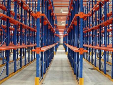 適合使用都在食品倉庫中的貫通式貨架都有哪些優(yōu)缺點(diǎn)