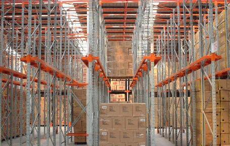 貫通式貨架和穿梭式貨架相比在哪些地方上有所區別